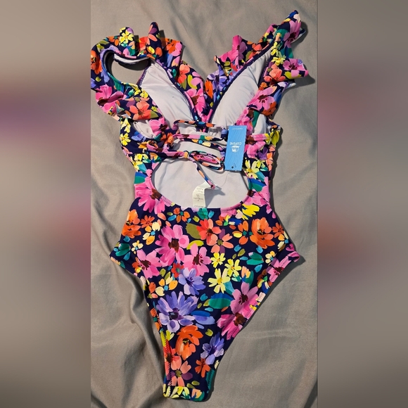 SOLD. CUPSHE Women's Ruffled One Piece #538 - Picture 3 of 11